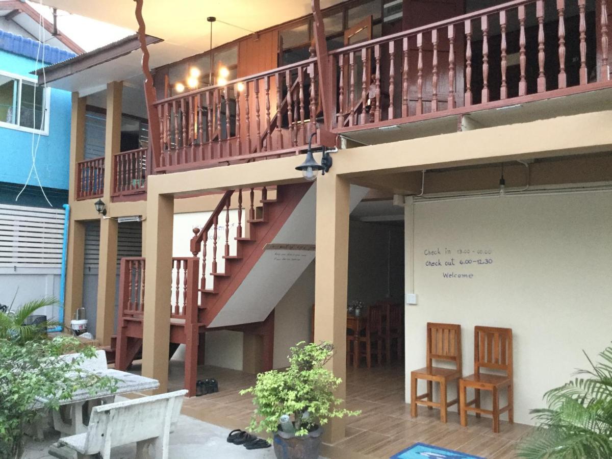 Siriwal Guesthouse Αγιουτάγια Εξωτερικό φωτογραφία